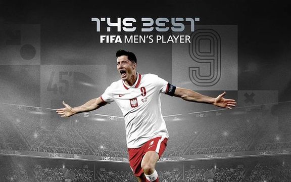 رابرت لواندوفسکی بهترین بازیکن سال ۲۰۲۱ و برنده جایزه The Best شد