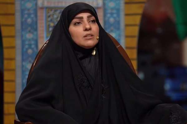 دختر فرمانده کشتهشده سپاه: باید مقابل حمله دشمن به حجاب رویکرد دفاعی و تهاجمی داشته باشیم
