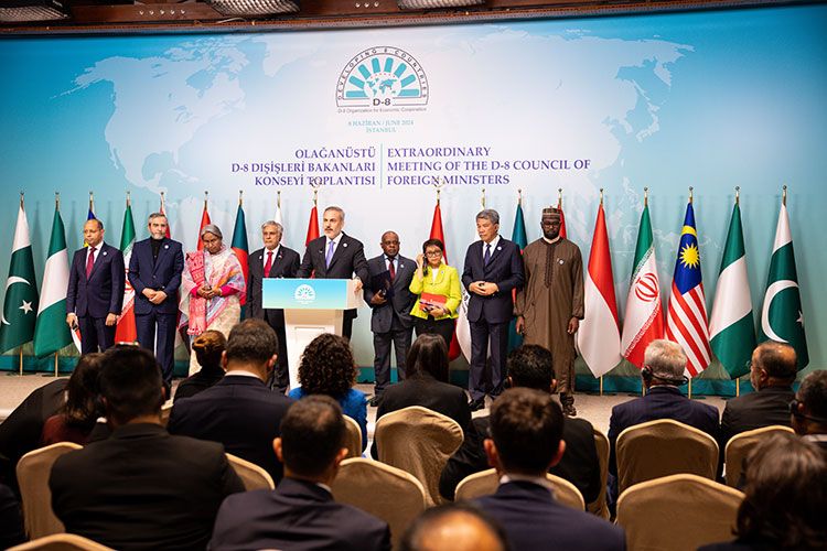 گروه دی-۸ خواهان آتش‌بس فوری، دائمی و بی‌قید و شرط در غزه شد