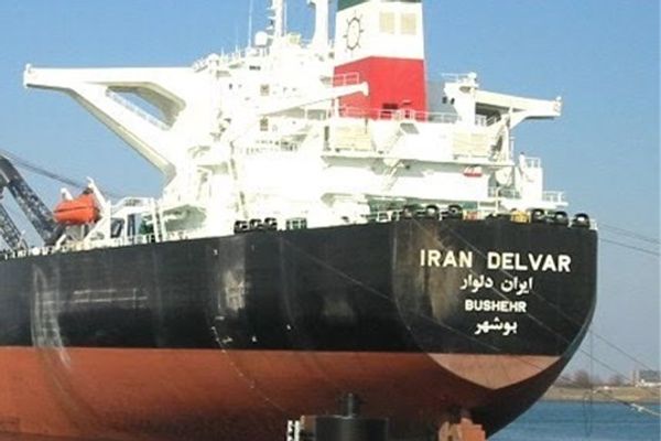 "إس آند بي غلوبال": "أسطول الظل" ينقل 20 في المائة من النفط الإيراني