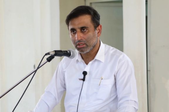 نماینده چابهار: مجلس برای کرونا و خوزستان جلسه غیررسمی نگذاشت، برای اینترنت گذاشت