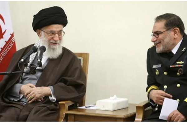 دون إعلان رسمي.. علي شمخاني مسؤول عن الملف النووي الإيراني