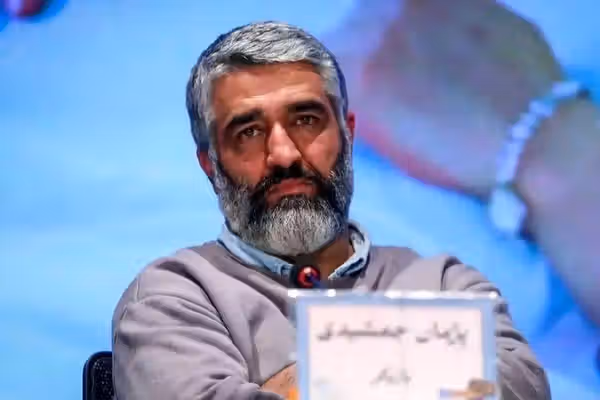 وکیل پژمان جمشیدی: او از اتهام تجاوز به عنف تبرئه و به ۹۹ ضربه شلاق محکوم شد