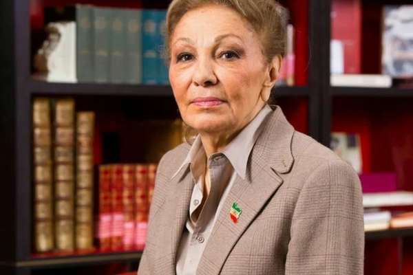Iran’s Exiled Queen Slams Execution Of Iranian Young Protester