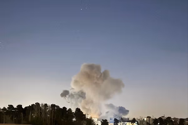 حملات آمریکا و اسرائیل به تهران، اصفهان و استانهای غربی ادامه پیدا کرد