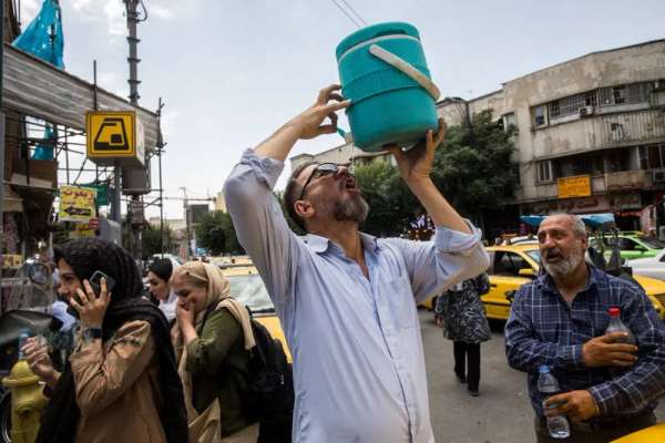 هل يمكن لطهران أن تنجو من "اليوم صفر المائي" بتبني نموذج كيب تاون؟