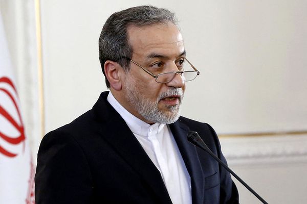 عراقجي يرحب بالحوار مع لبنان ويؤكد عدم الحاجة لطرف ثالث بعد توتر العلاقات