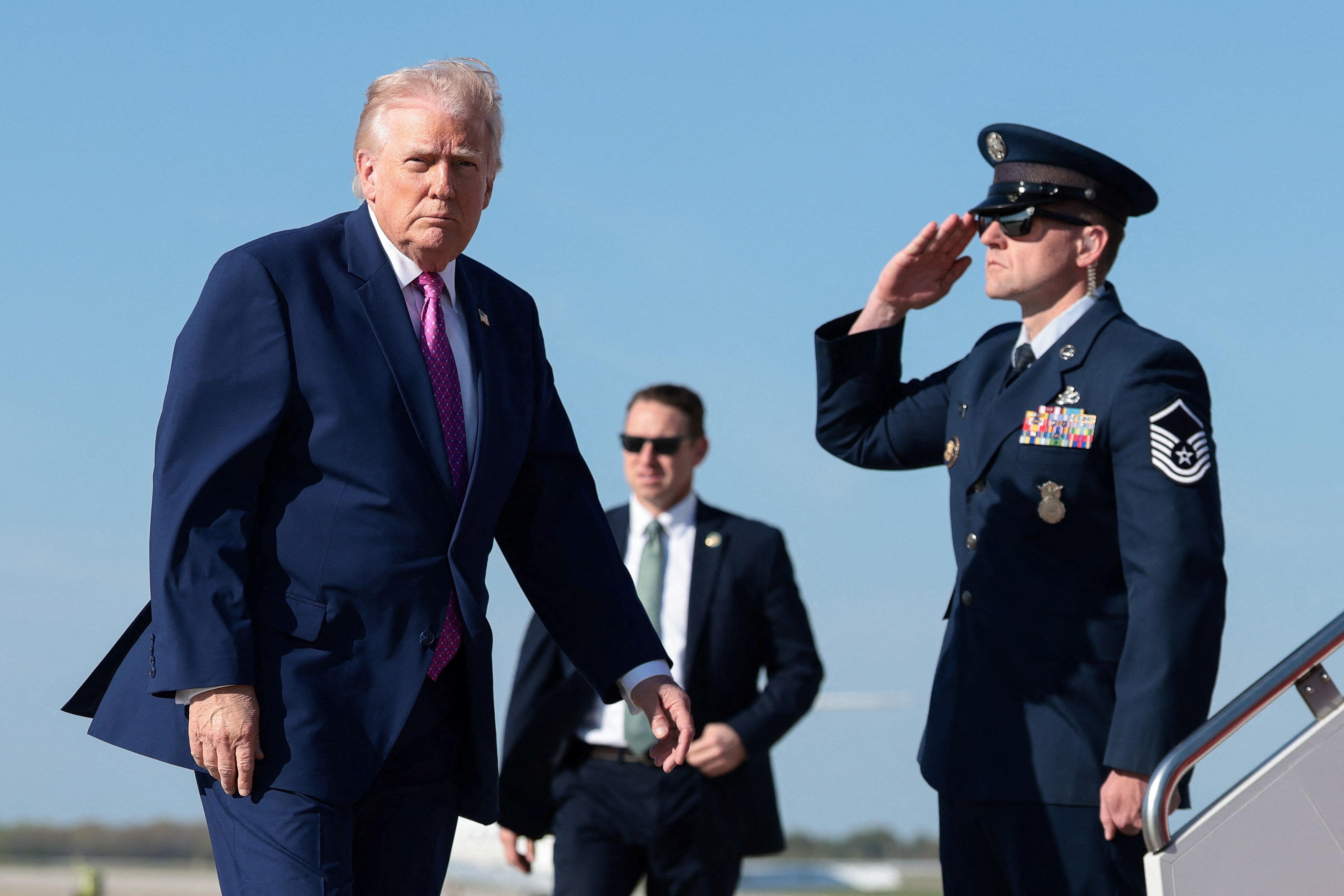 ترامپ: آمریکا قادر خواهد بود «وضعیت کنونی را به پایان برساند»