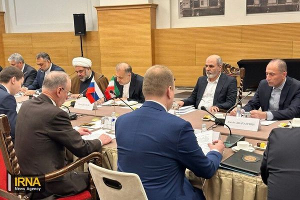 Iranian Official Visiting Moscow Says 'US Grandeur Shattered'