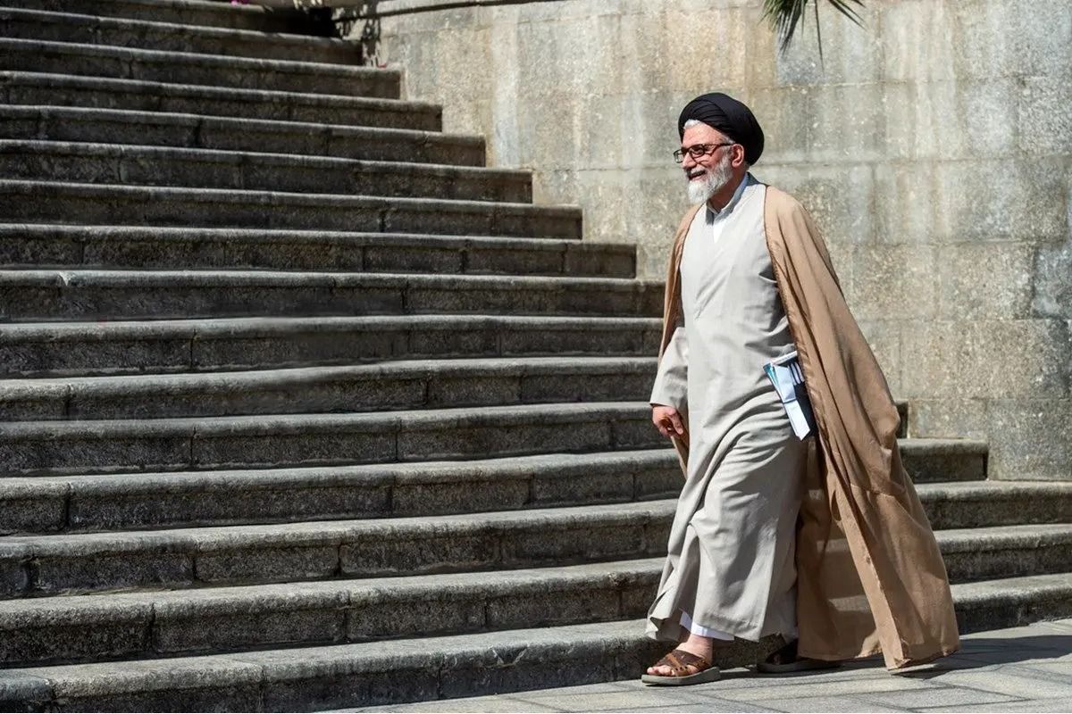 وزير الاستخبارات الإيراني: ترامب يسعى لإجبار إيران على الاستسلام عبر "السلام بالقوة"