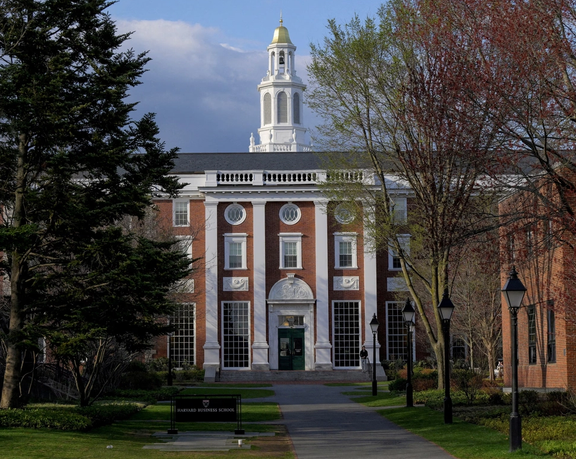 دولت آمریکا دنبال لغو اعتبار مدرک دانشگاه هاروارد در پی نقض قانون تبعیض درباره یهودیان است