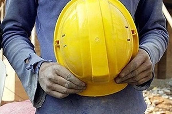 وكالة "إيلنا" الإيرانية: الحكومة "تتستر" على عدد وفيات العمل ووفاة 26 عاملًا الشهر الماضي