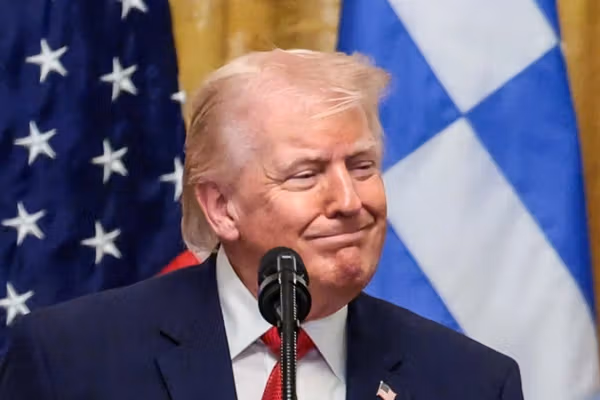 دونالد ترامپ: عملیات نجات خلبانها در ایران خطرناک و بیسابقه بود