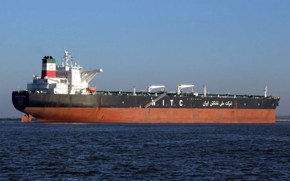 بلومبرگ: دیپلماسی ایران و آمریکا صادرات نفت تهران را بالا برده و غنیسازی را کندتر کرده