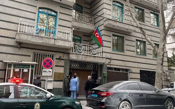 آذربایجان بر سر پرونده حمله به سفارتش، تهدید به فراخواندن سفیر از ایران کرد