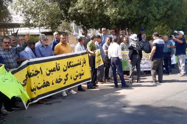بازنشستگان در شهرهای مختلف ایران در اعتراض به بیپاسخ ماندن مطالبات خود تجمع کردند