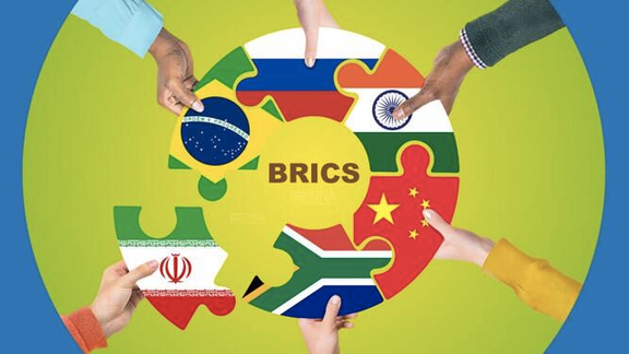 یک اقتصاددان: بدون حل مشکل افایتیاف، ارتباط و کار اقتصادی با اعضای بریکس نیز ممکن نیست