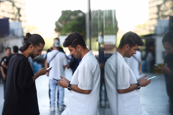 Iran’s partial internet return exposes rift inside ruling system