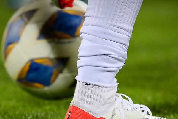 با حکم کمیته استیناف: سه امتیاز کسر شده از فجرسپاسی، استقلال خوزستان و شمسآذر بازگشت