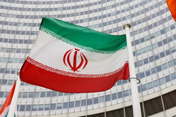 مشروع قرار أميركي أوروبي للضغط علي إيران للإجابة على أسئلة "الذرية".. وطهران: سنرد بحزم