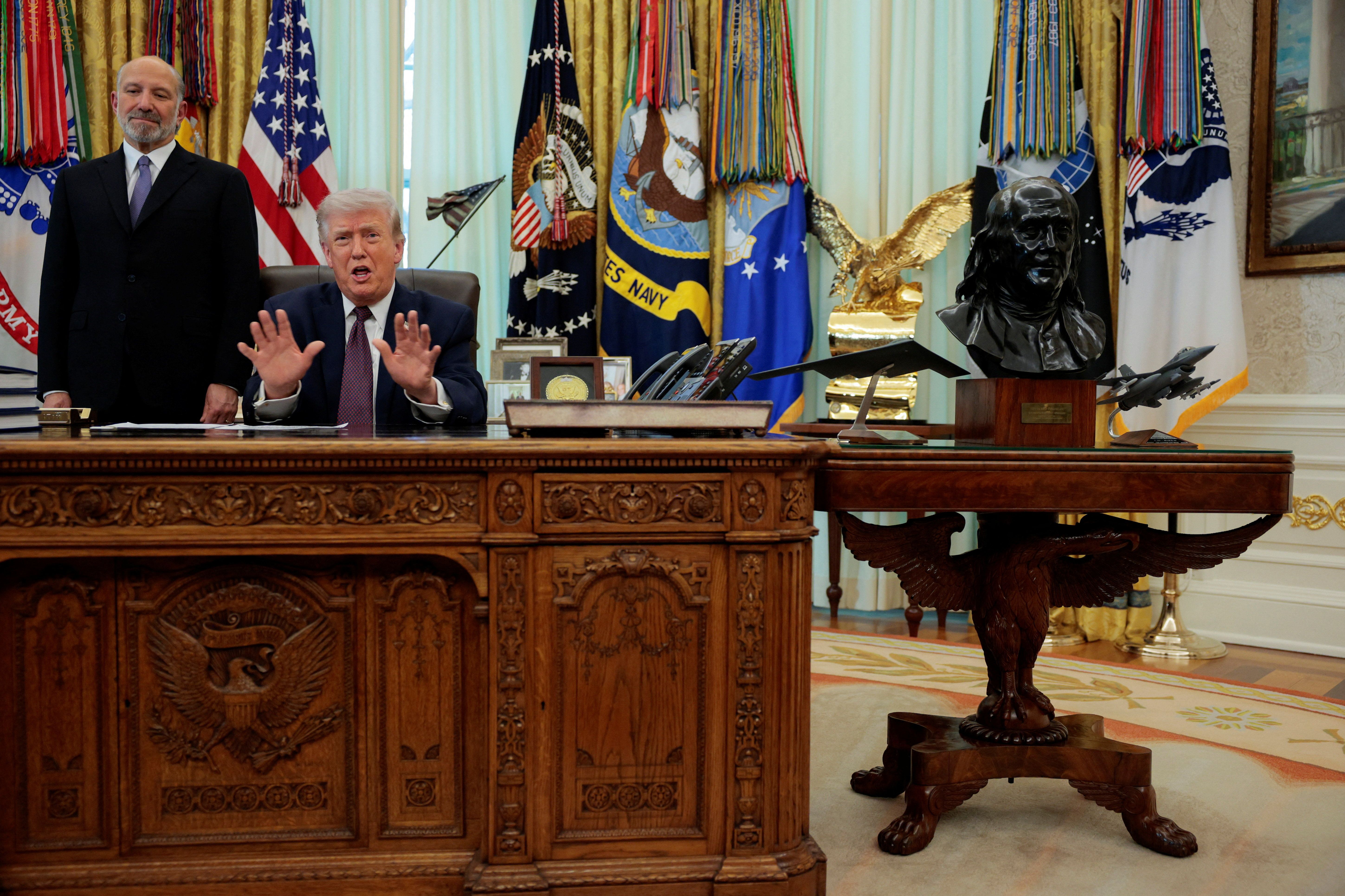 ترامپ: کشورهایی که به تنگه هرمز نیاز دارند پس از جنگ می‌توانند امنیت خود را تامین کنند