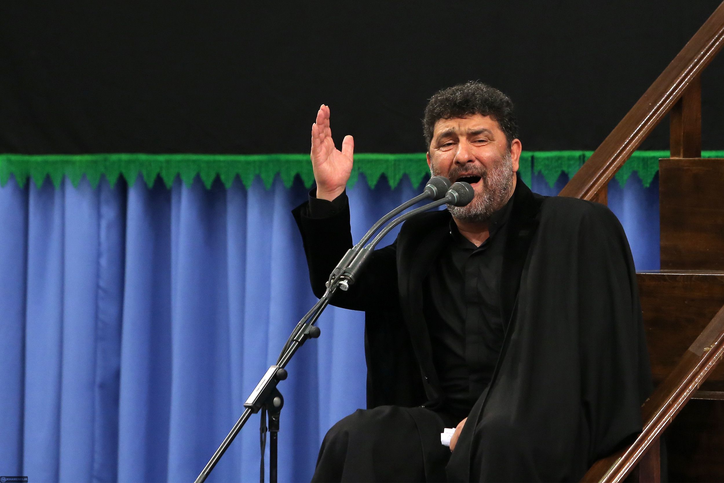 حدادیان، مداح حکومتی: ظریف ۳ روز مهلت دارد بگوید «غلط کردم»، وگرنه به خانه‌اش حمله می‌کنیم