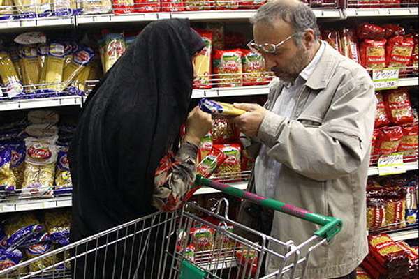 وزیر کار دولت ایران خواستار دادن کوپن مانند زمان جنگ با عراق شد