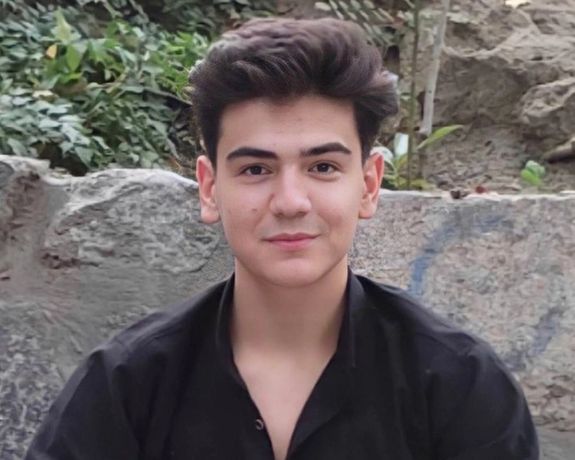 حمایت گسترده مردم از خانواده ابوالفضل آدینهزاده، در سالروز تولد این معترض کشته شده