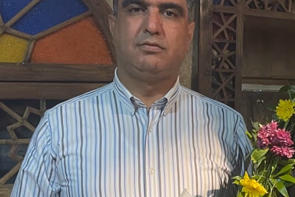 خسرو علیکردی، وکیل دادگستری ساکن مشهد و زندانی سیاسی پیشین درگذشت