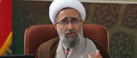 مقام حوزه علمیه قم:یک جراح قلب در آلمان گفت خوشحالم که خودم و خانوادهام دعای عهد را حفظیم