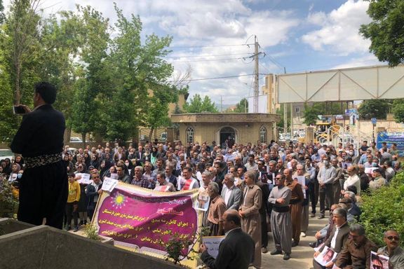 Iranian teachers protesting on Thursday, May 12, 2022