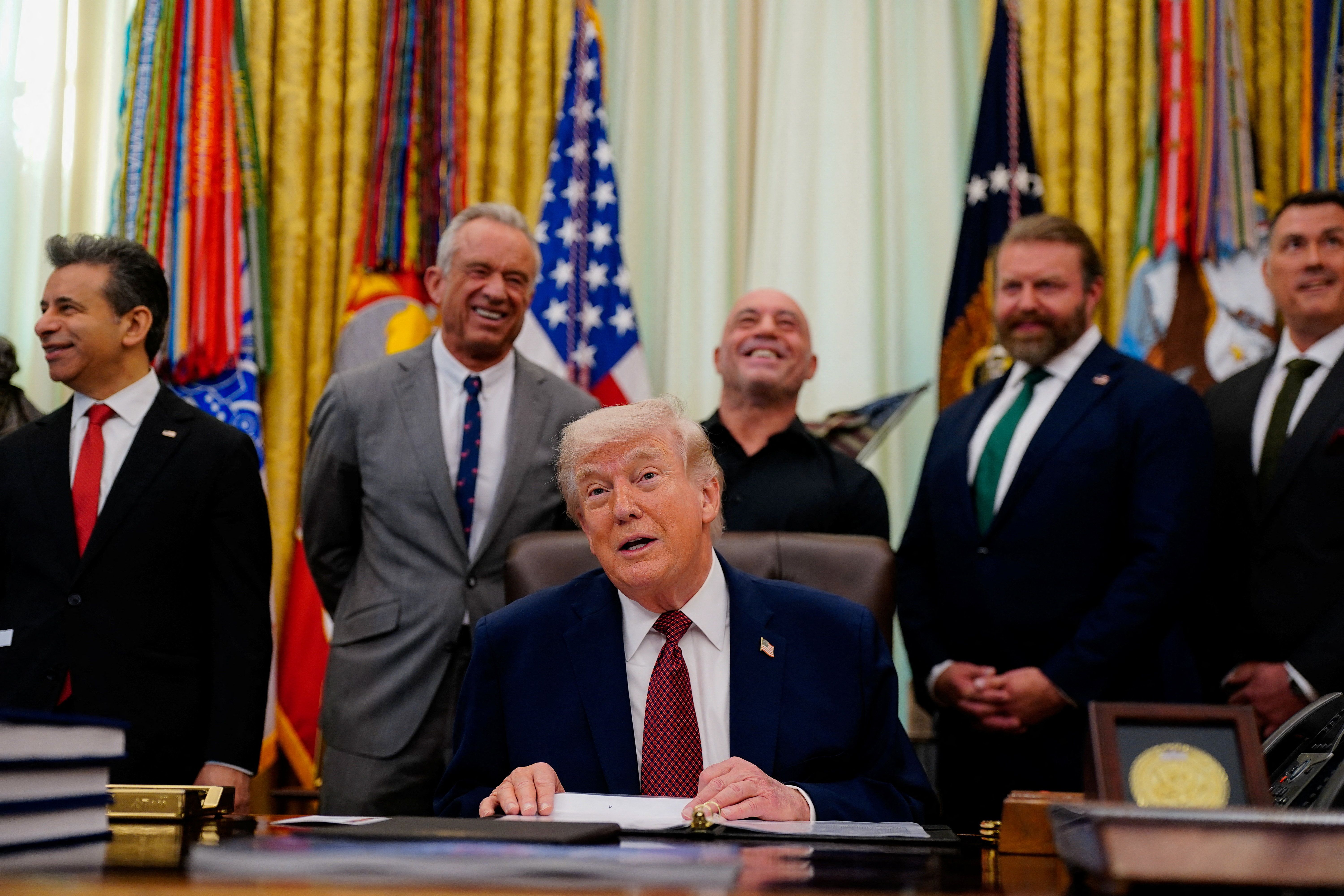 ترامپ ویدیوهای مربوط به تجمعات حمایت از انقلاب ملی مردم ایران را بازنشر کرد