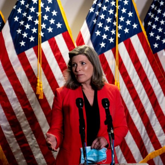 سناتور ارنست: پرهیز بایدن از اعمال تحریمهای تهران، مستقیما به مرگ آمریکاییها منجر شده