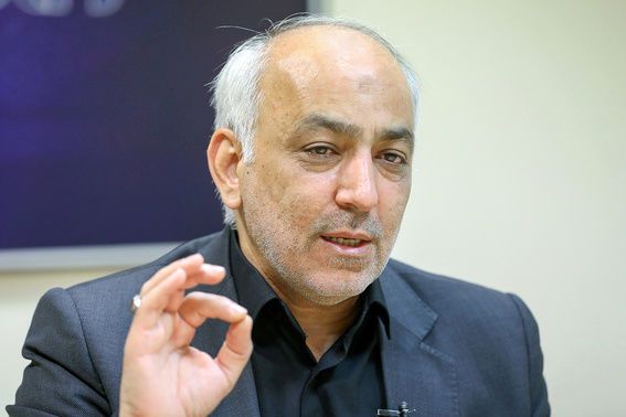 شکوریراد، فعال سیاسی اصلاحطلب: ما نباید به رسانههای معاند توجه کنیم