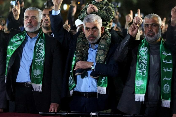 هل يُعيد مقتل "السنوار" تشكيل معادلة الصراع بين إيران وإسرائيل؟