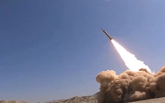 Iran threatens to hit US bases after unveiling new ballistic missile