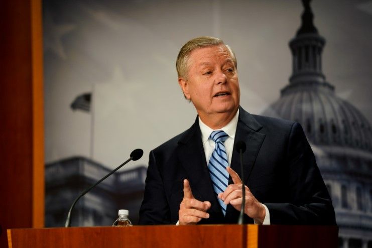 سناتور لیندزی گراهام: جمهوری اسلامی نباید پس از بستن تنگه هرمز پاداش دریافت کند