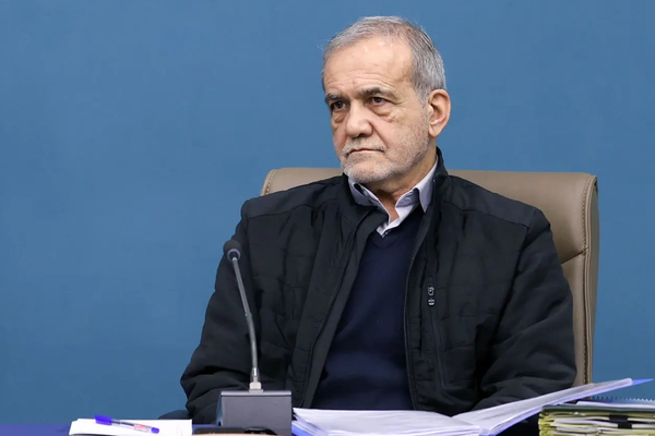 الرئيس الإيراني: لا نقبل شروط الولايات المتحدة للتفاوض