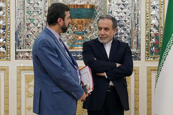 عباس عراقچی: باید در خصوص همکاری با آژانس انرژی اتمی تصمیم جدیدی بگیریم
