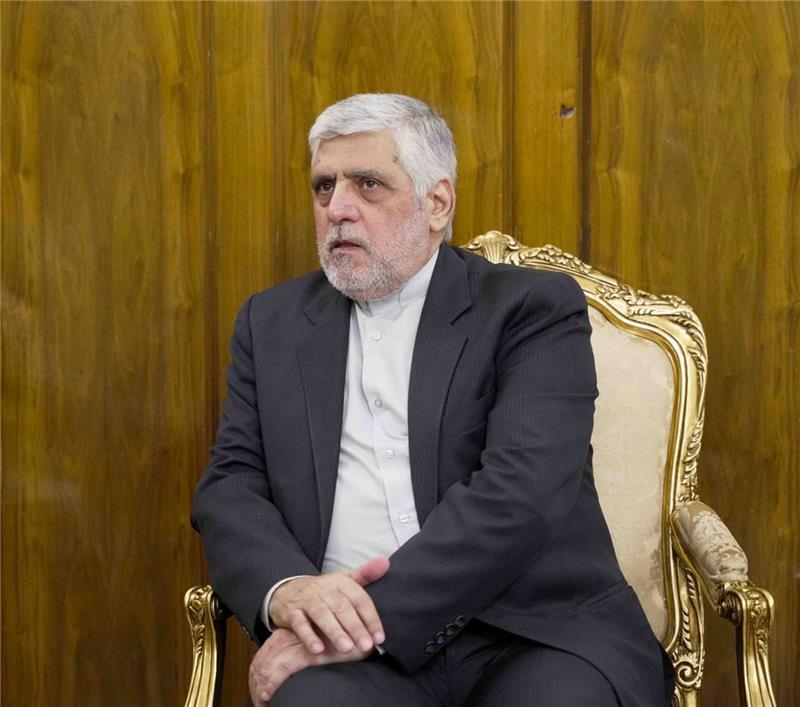 خبرگزاری فرانسه: سفیر جمهوری اسلامی با وجود اخراج از لبنان حاضر به ترک این کشور نیست