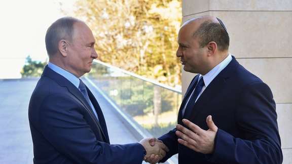 President Vladimir Putin of Russia and Israeli Prime Minister Naftali Bennet in Sochi. October 22, 2021