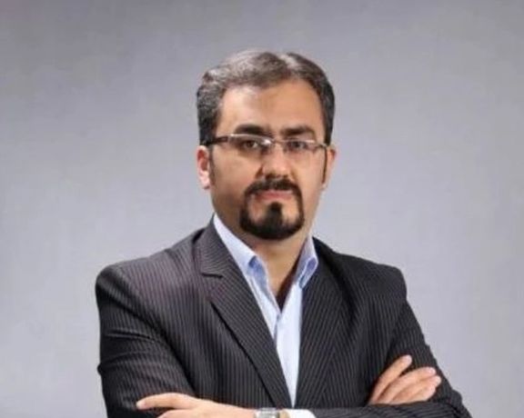 یک وکیل دادگستری برای تحمل حبس راهی زندان ساوه شد