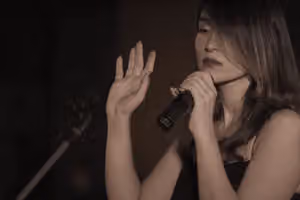 Iran releases songstress after brief arrest over concert without hijab