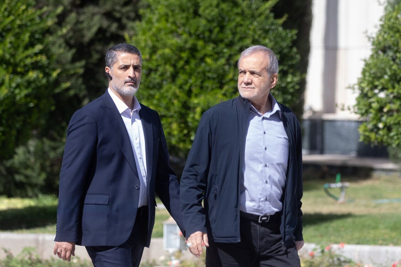 Tehran hardliners launch impeachment push on Pezeshkian cabinet