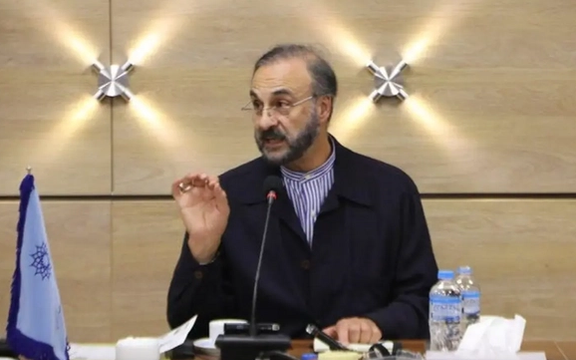 اسناد دادگاه: محمدجعفر محلاتی متهم به مجبور کردن دانشجو به سکس برای نمره است