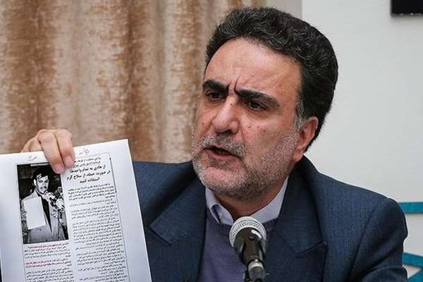 Jailed Iranian Critic Says IRGC Agents Do Whatever They Want To Prisoners