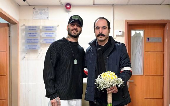 توماج صالحی از پایان اعتصاب حسین رونقی و باز کردن لبهای دوخته او خبر داد