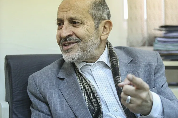 همسر علیرضا افشار: فرمانده سابق سپاه هنگام مرگ انگشتری از خامنهای داشت