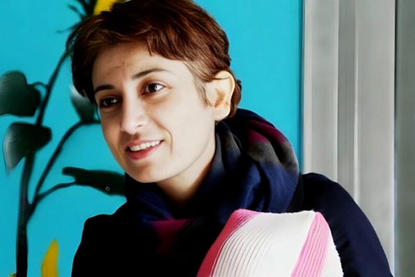 إدانات دولية واسعة.. والأمم المتحدة تطالب إيران بتعليق حكم إعدام بخشان عزيزي فورًا