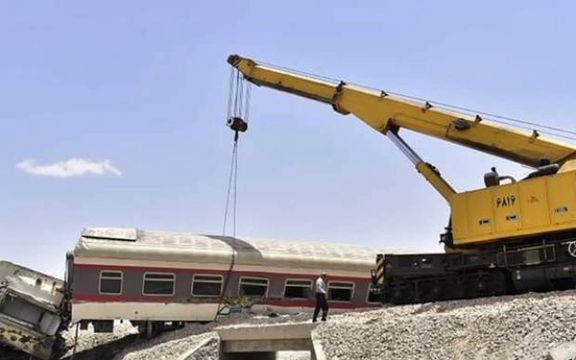 کمیسیون عالی سوانح درباره قطار یزد:سرعت غیرمجاز و وجود بیل مکانیکی روی ریل دلایل سانحه بود